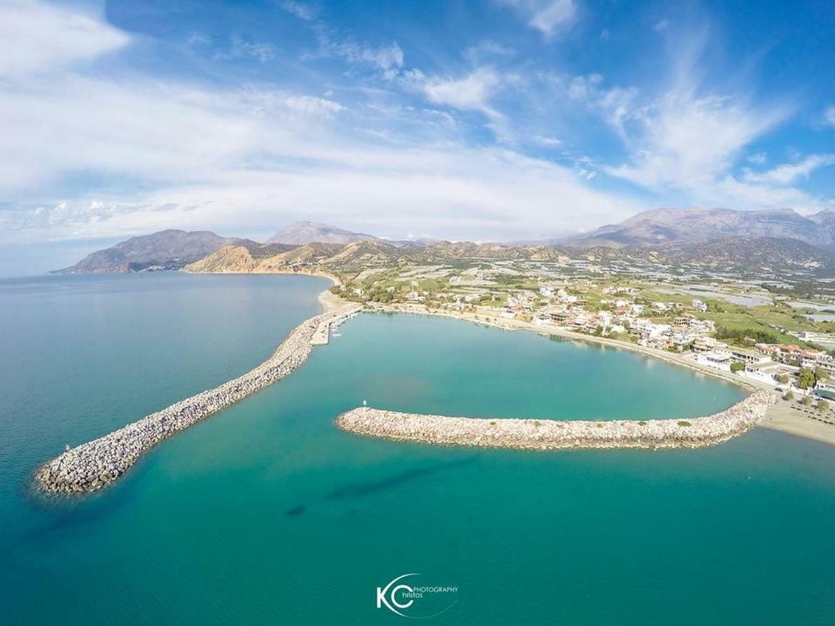 Coral Sea Apartment Kokkinos Pyrgos Exterior foto